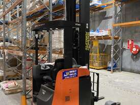 Toyota Ride On Pallet Stacker - picture0' - Click to enlarge