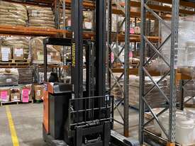 Toyota Ride On Pallet Stacker - picture1' - Click to enlarge