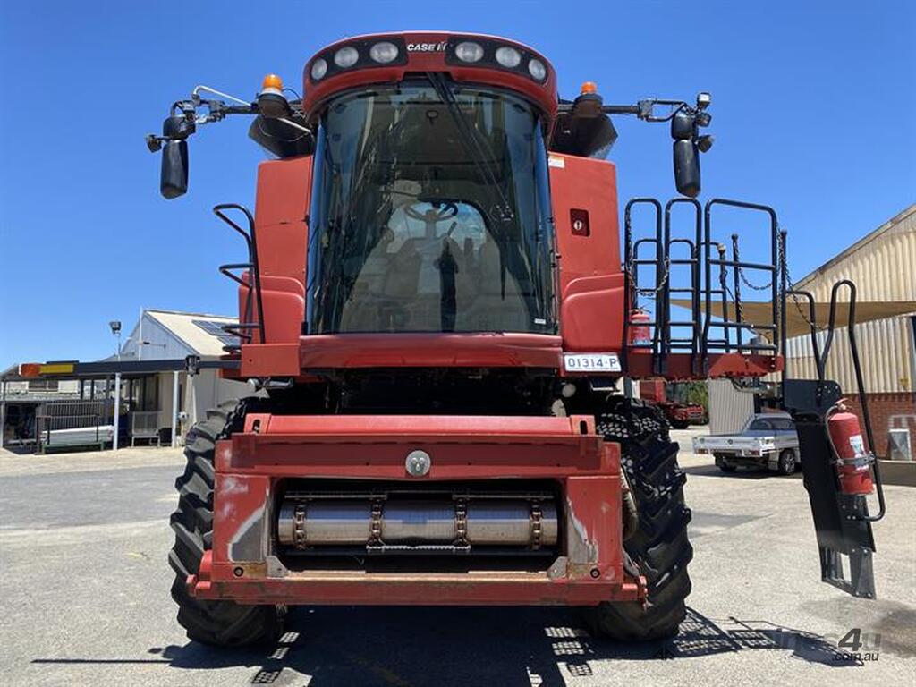 Used Case IH 7120 Axial Flow Combine Harvester in ALTONA, VIC