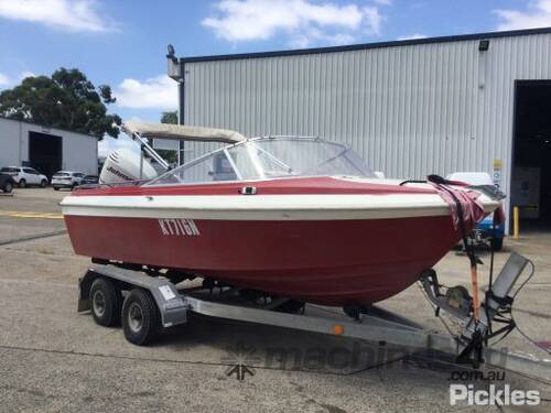 1991 Bonito Fibreglass Runabout Boat