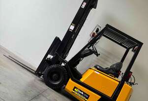 Yale   forklift highlift 1.8