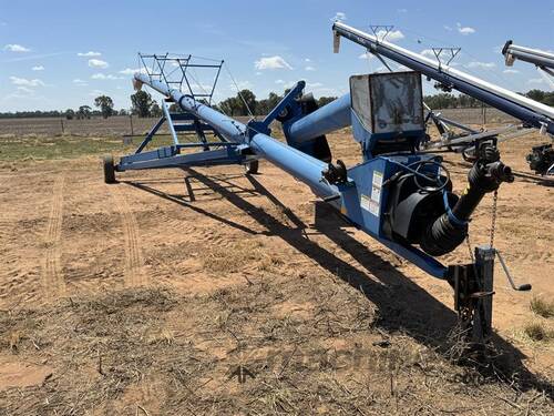 BRANDT 1060 SWING AWAY AUGER 