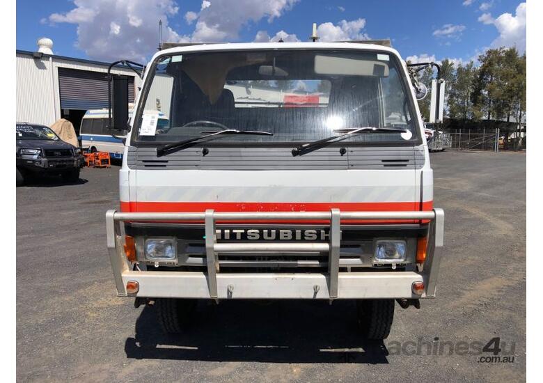 Buy Used 1995 Mitsubishi Canter Service Trucks in , - Listed on Machines4u