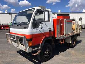 1995 Mitsubishi Canter Fire Truck 4 x 4 - picture2' - Click to enlarge
