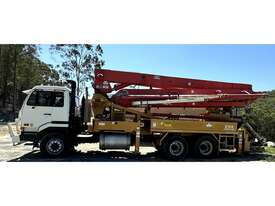 1995 NISSAN CWB450 CONCRETE BOOM TRUCK - picture2' - Click to enlarge