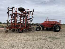 2005 Horwood-Bagshaw SB29966 Air Seeder - picture2' - Click to enlarge