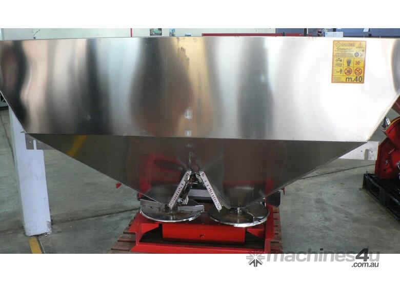 caption Tuffass GR2 2 Tonne Fertiliser Spreader – 2000L Capacity for Granular Fertiliser & Seed