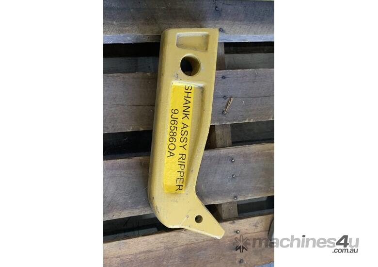 caption 9J-6586 - CATERPILLAR 14G, 14H, 16H AFTERMARKET SHANK ASSY RIPPER
