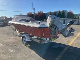 De Havilland Marine Boat & Trailer Combination - picture1' - Click to enlarge