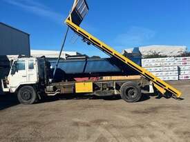 TRAY TRUCK - HYDRAULIC TIPPER - SUIT FARM - picture0' - Click to enlarge