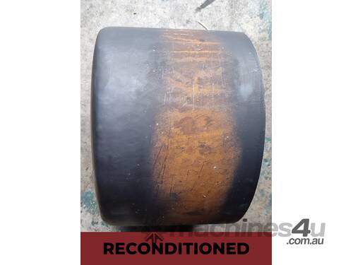 caption Mid-Roller New Holland T9 Poly Reco