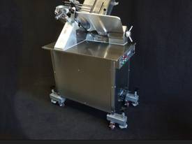 LARGE INDUSTRIAL AUTOMATIC MEAT SLICER HB-350 - picture2' - Click to enlarge