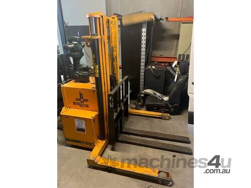 Big Joe PDM 25-130 Motorised Pallet Stacker 1000KG 3.300mm Lift $4,250