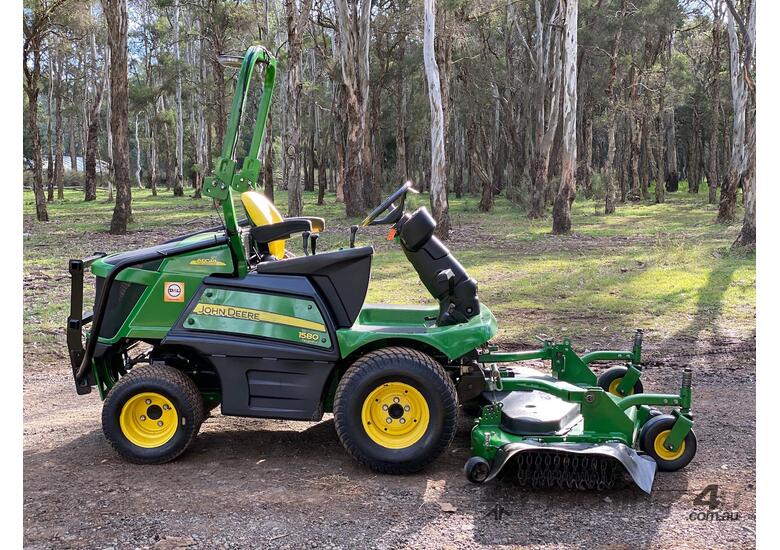 caption John Deere 1580 Front Deck Lawn Equipment