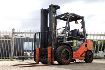 2013 Toyota 32-8FGJ35 3.5T LPG Forklift