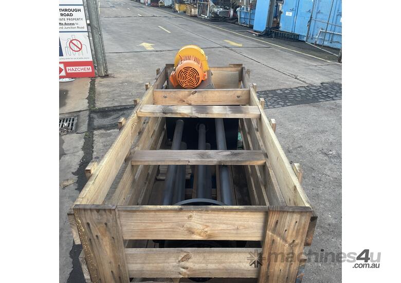 caption FLOWSERVE Terra-Titan Vertical SUBMERSIBLE Slurry Sump Pump 10HP 7.5kW WEG Motor Mining