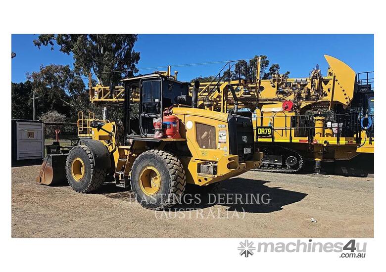 caption CAT 930K Wheel Loaders integrated Toolcarriers