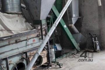 (8233) Pencil Auger (Numurkah, VIC)