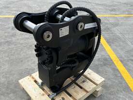 Hydraulic Tilting Hitch: 2T - 3.9T - picture9' - Click to enlarge