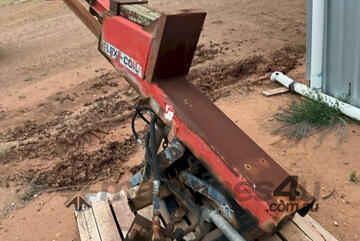 (8616) Flexi coil post knocker (Griffith, NSW)