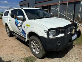 Mitsubishi Triton - picture0' - Click to enlarge