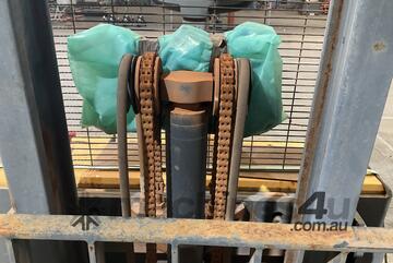 2019 Hyster ETS20D Walk Behind Straddle Stacker