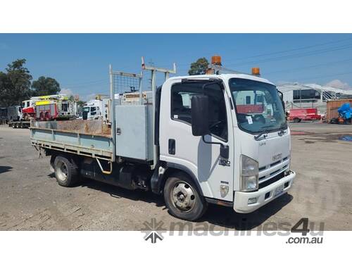 Isuzu NPR 300