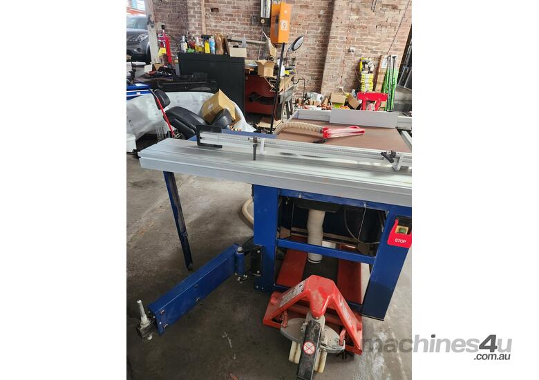 caption Carbatec 230VDeluxe Sliding Table Saw