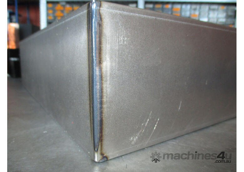 Automatic Corner Welding Machine. (Gecam) 