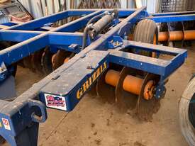 Grizzly 24 Disc Offset Plough GT024 - picture0' - Click to enlarge