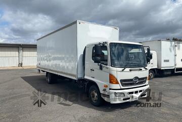 2016 Hino 1124 FD PANTECH Truck