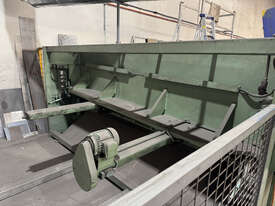 Hydraulic guillotine - picture0' - Click to enlarge