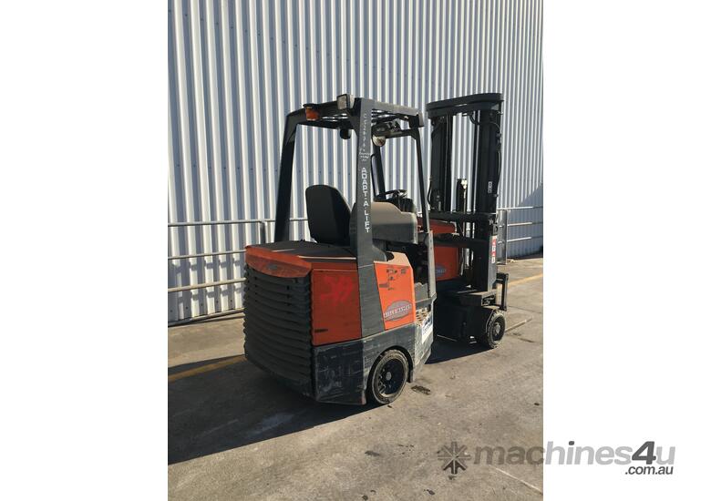 caption AISLE-MASTER 20SE 2.0T Battery Electric Narrow Aisle Forklift