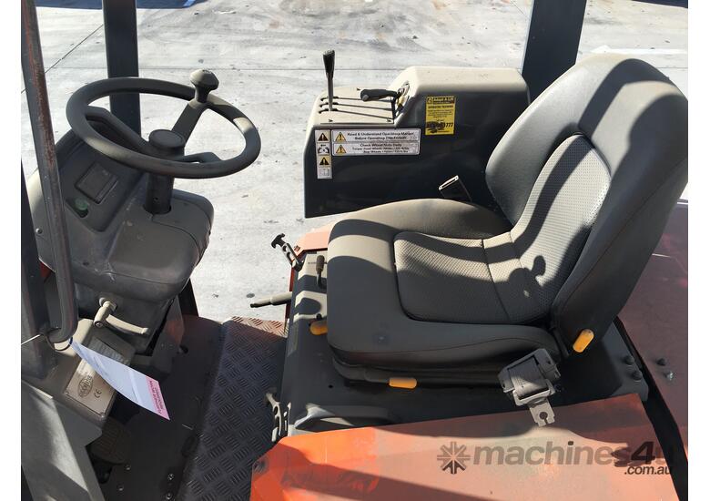 caption AISLE-MASTER 20SE 2.0T Battery Electric Narrow Aisle Forklift