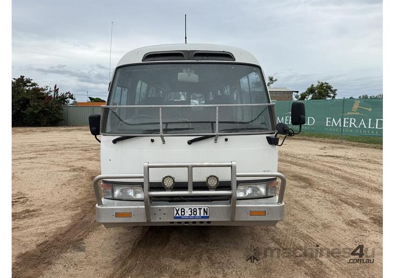 caption 2005 TOYOTA COASTER BUS
