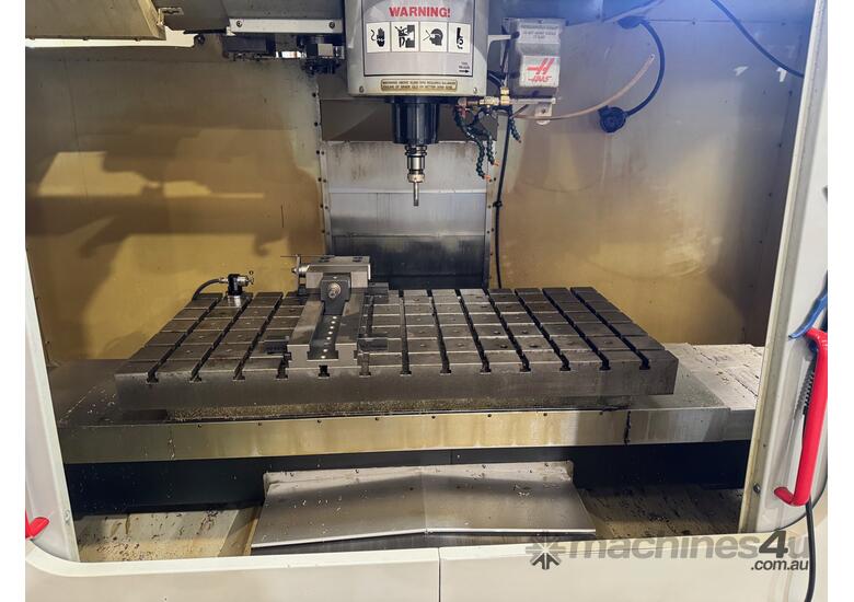 caption HAAS VM3 MACHINING CENTER