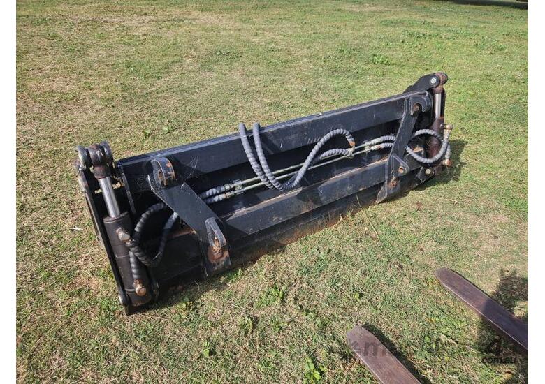 caption AGRISON SH1004 TRACTOR FRONT END LOADER WITH FORKS & 4IN1 BUCKET-100HP, 337HRS