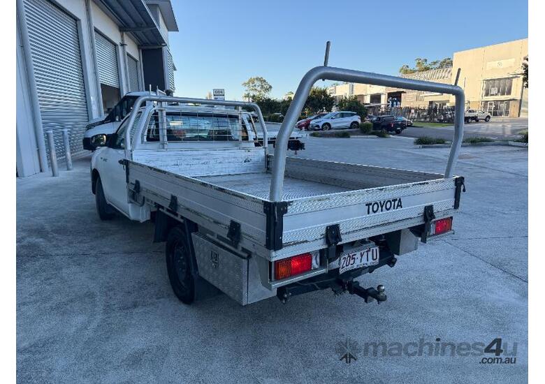 caption 2018 Toyota Hilux