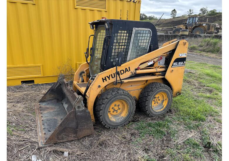 caption Hyundai HSL650-7 Skid Steer Loader