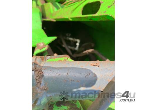 2018 Avant 635 Articulated Mini Loader