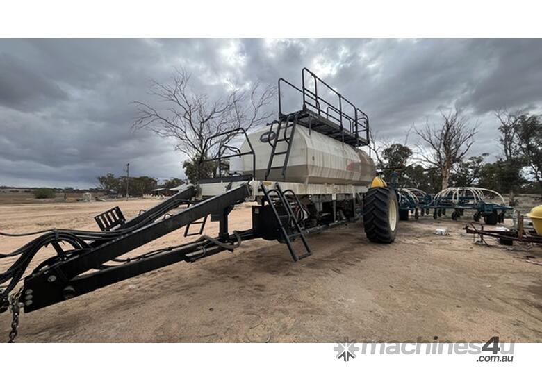 2024 Bourgault L8450 Air Carts