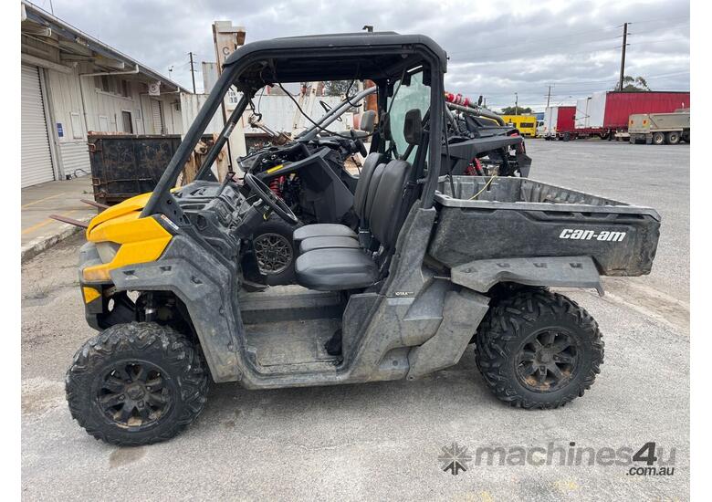 Can-Am HD 8 Defender Off Road Cart