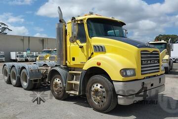 Mack   Csmr Metroliner