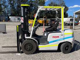 TCM FD30T3K Forklift - picture2' - Click to enlarge