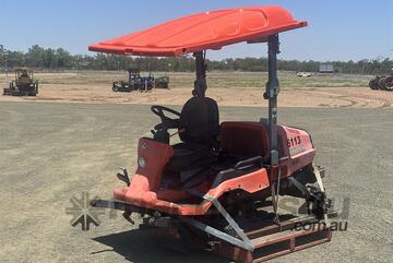 KUBOTA F2886 ZERO TURN LAWN MOWER (INOPERABLE