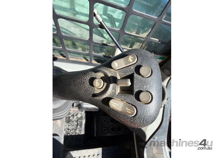 2014 Bobcat S590 Wheeled Skid Steer