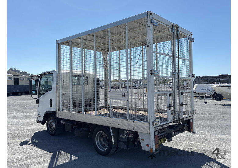 2018 Isuzu NLR 45-150 Caged Tabletop