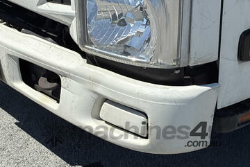 2018 Isuzu NLR 45-150 Caged Tabletop