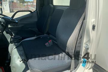 Hino 2021   300 616 Pantech