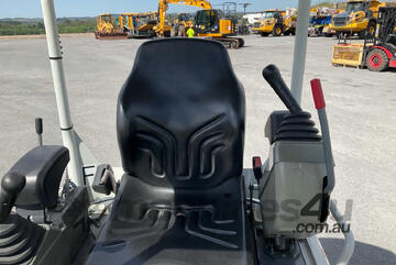 2021 Takeuchi TB215R Excavator (Rubber Tracked)